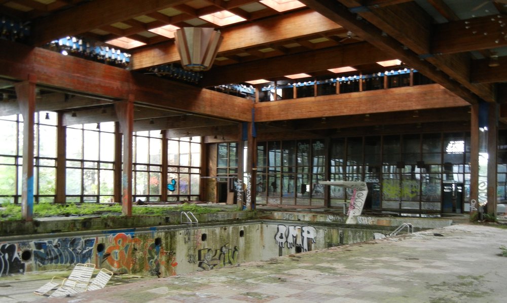 Grossinger's abandoned swimming pool