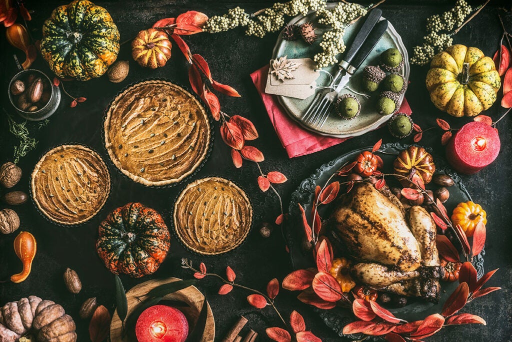 Thanksgiving table