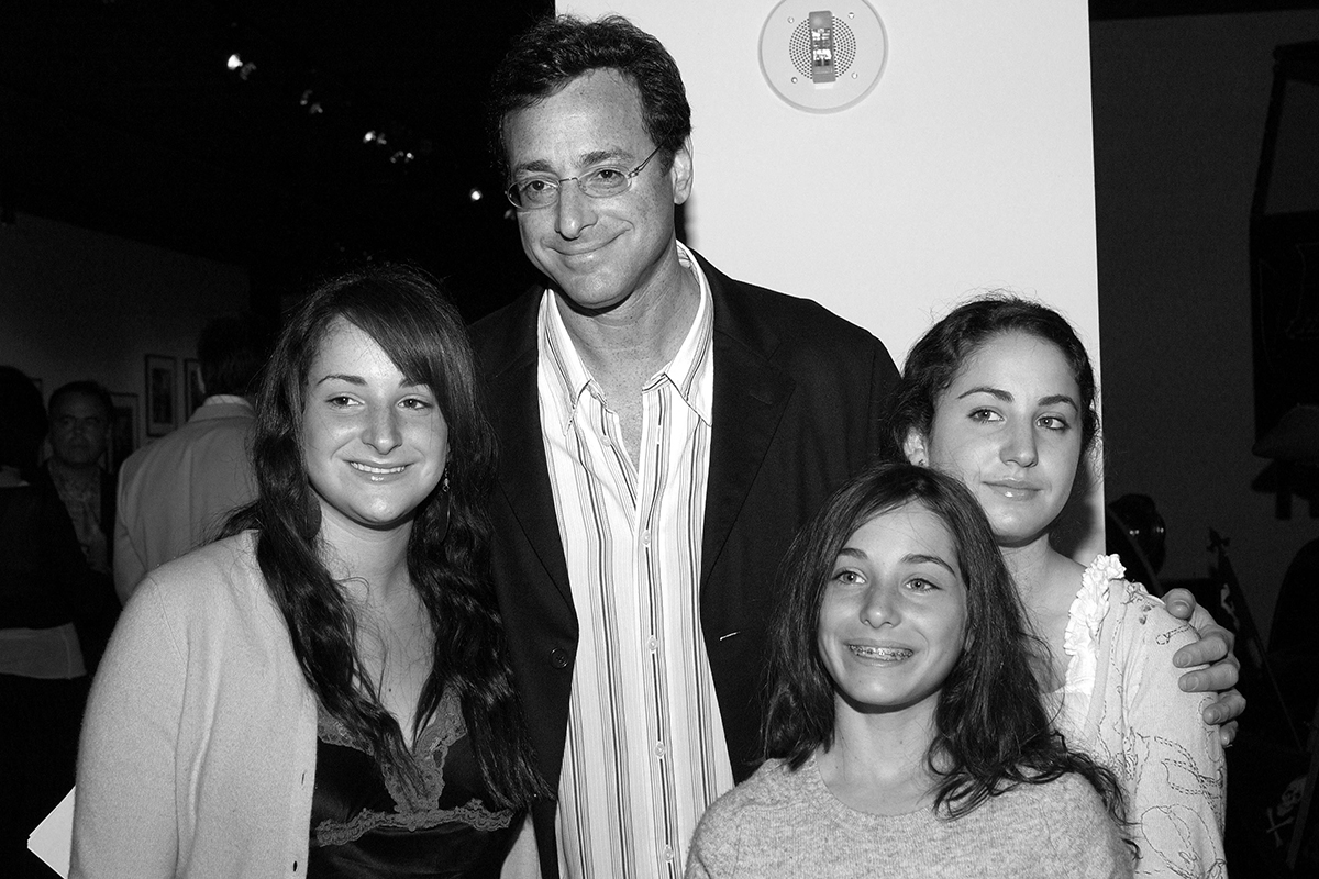 LOS ANGELES - JUNE 15: Actor Bob Saget and his daughters Lara, Aubrey and Jennie arrive at the Golden Dads Awards ceremony at the Peterson Automotive Museum on June 15, 2005 in Los Angeles, California. (Photo by Amanda Edwards/Getty Images)