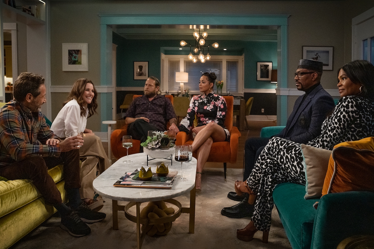 You People. (L to R) David Duchovny as Arnold, Julia Louis-Dreyfus as Shelley, Jonah Hill (Writer-Producer) as Ezra, Lauren London as Amira, Eddie Murphy as Akbar, and Nia Long as Fatima in You People.