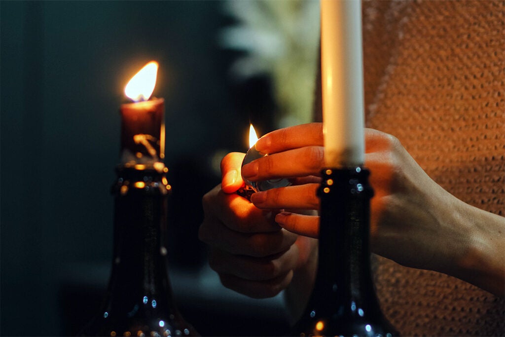 lighting shabbat candles