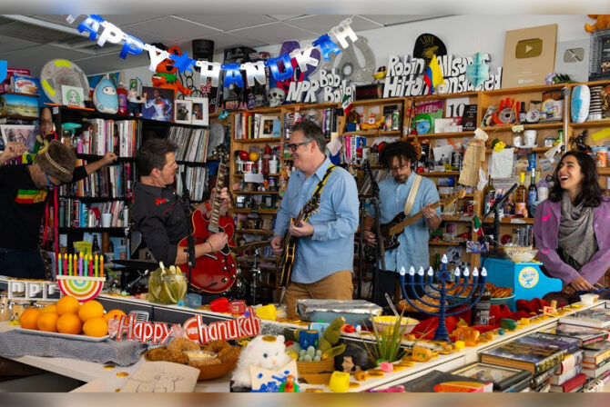 tinydesk2