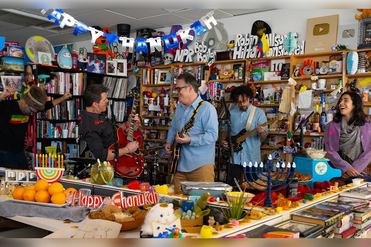 tinydesk2